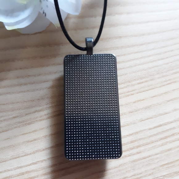 Vine Pendant - Picture 3 of 3